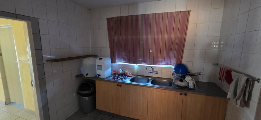 4 Bedroom Property for Sale in Kannoniers Park North West